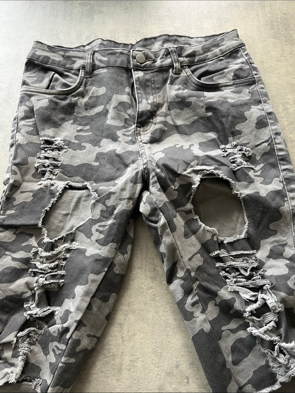 Urban Planet Gray Camo Ripped  Bermuda  Jeans short